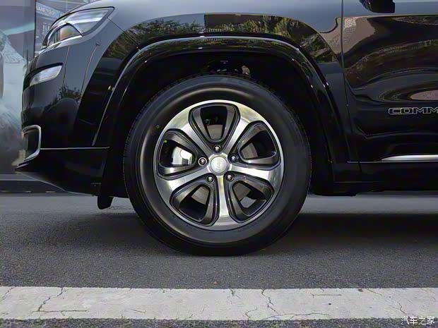 广汽菲克Jeep 指挥官新能源 2019款 插电混动版