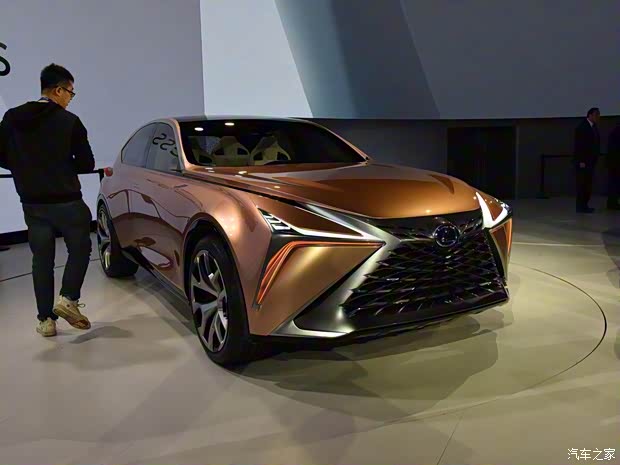 雷克萨斯 雷克萨斯LF-1 Limitless 2018款 Concept 雷克萨斯 雷克萨斯LF-1 Limitless 2018款 Concept