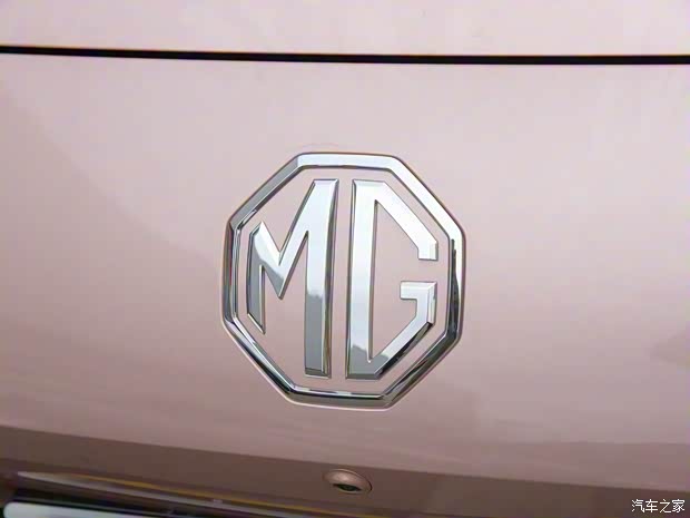 上汽集團(tuán) MG MULAN 2022款 425km 旗艦版 上汽集團(tuán) MG MULAN 2022款 425km 旗艦版