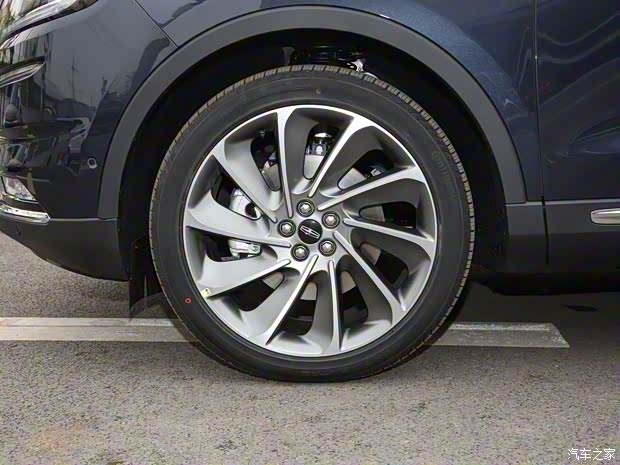 長(zhǎng)安林肯 航海家 2022款 2.7T 四驅(qū)尊雅版