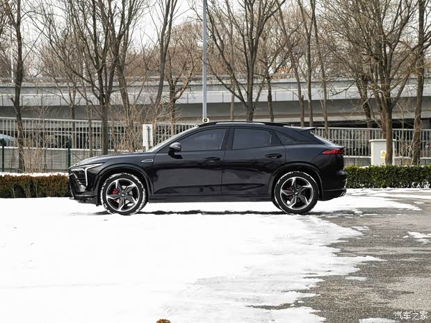 一汽奔腾 奔腾B70S 2022款 40TD 高配版 一汽奔腾 奔腾B70S 2022款 40TD 高配版