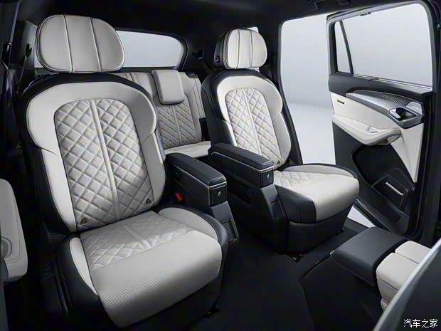 上汽奥迪 奥迪Q6 2022款 45 TFSI 基本型 上汽奥迪 奥迪Q6 2022款 45 TFSI 基本型