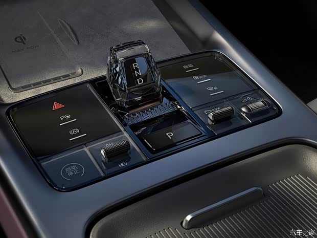 比亚迪 海豹 2023款 DM-i 1.5T 200km 旗舰型 比亚迪 海豹 2023款 DM-i 1.5T 200km 旗舰型