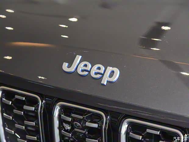 Jeep(进口) 大切诺基新能源(进口) 2023款 2.0T 4xe 巅峰版 Jeep(进口) 大切诺基新能源(进口) 2023款 2.0T 4xe 巅峰版
