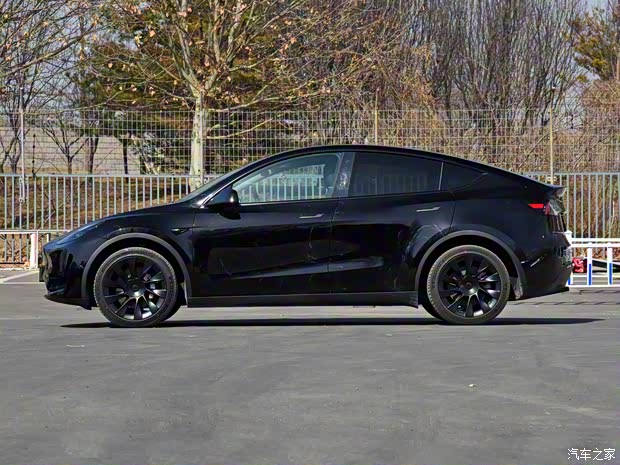 特斯拉中国 Model Y 2022款 后轮驱动版 特斯拉中国 Model Y 2022款 后轮驱动版