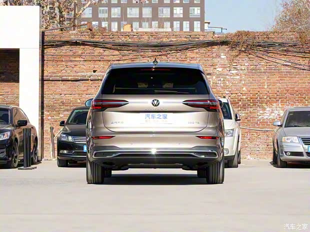 上汽大众 威然 2022款 380TSI 尊贵版