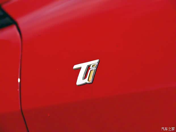 阿爾法·羅密歐 Giulia 2022款 2.0T 280HP Ti 駕控版