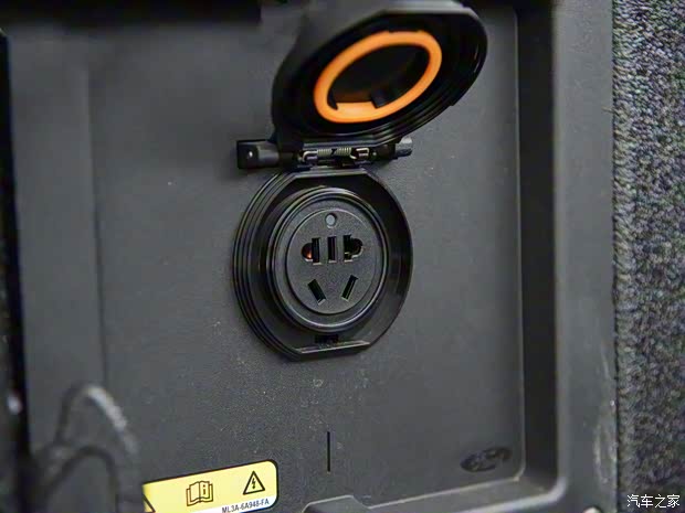 福特(进口) 福特F-150 2022款 3.5T 猛禽