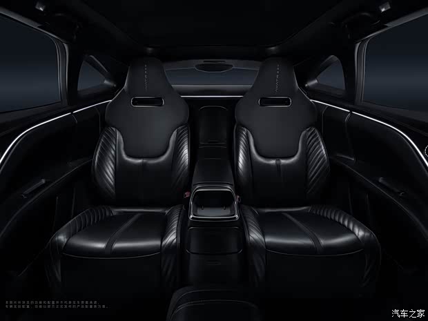 阿維塔科技 阿維塔11 2022款 011 MMW聯(lián)名限量款