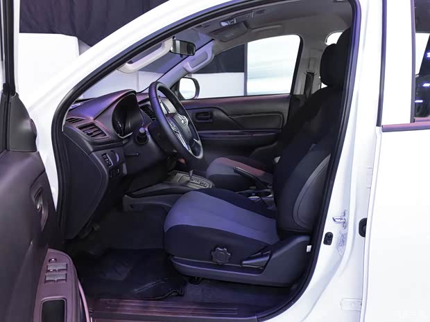 三菱(进口) 三菱L200 2021款 基本型 三菱(进口) 三菱L200 2021款 基本型