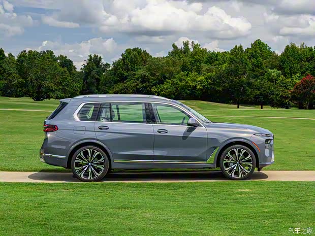 宝马(进口) 宝马X7 2023款 xDrive40i 美国版 宝马(进口) 宝马X7 2023款 xDrive40i 美国版