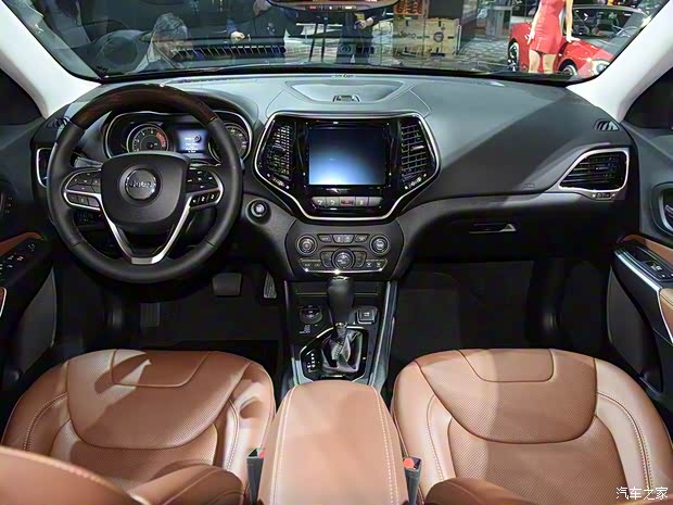 Jeep(進(jìn)口) 自由光(進(jìn)口) 2018款 Overland