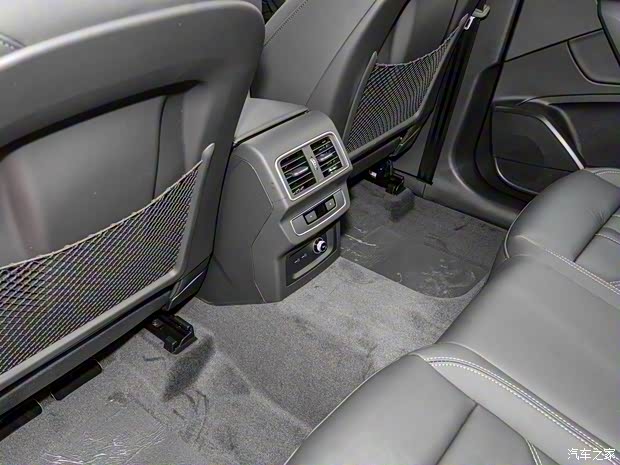 一汽奧迪 奧迪Q5L 2023款 40T 時(shí)尚動(dòng)感型