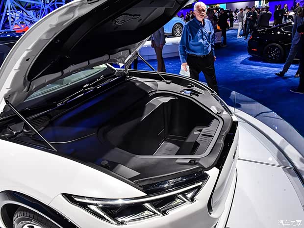 福特(进口) Mustang Mach-E 2020款 长续航全驱版 Premium