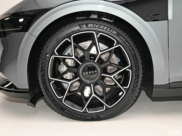 極氪 極氪007 2024款 基本型