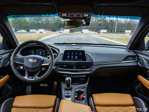 凱迪拉克(進(jìn)口) 凱迪拉克CT4(海外) 2021款 CT4-V Blackwing