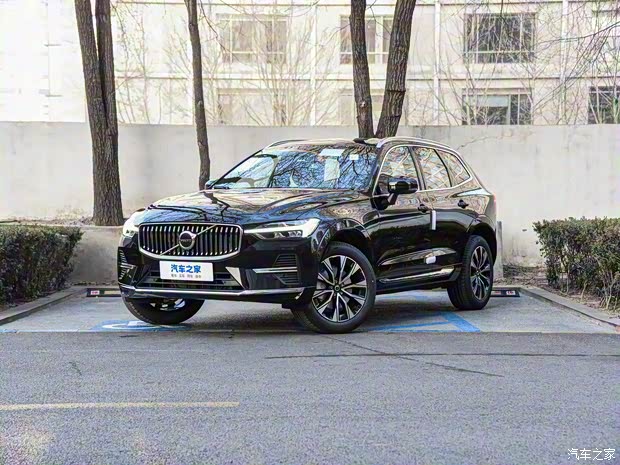 沃爾沃亞太 沃爾沃XC60 2023款 B5 四驅(qū)智遠(yuǎn)豪華版