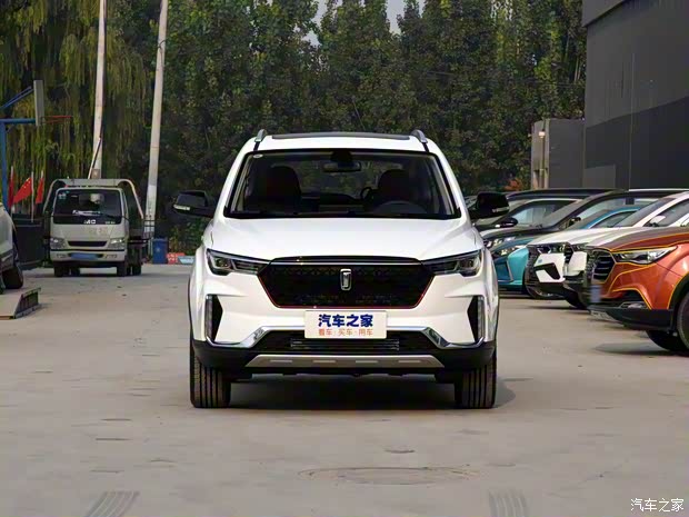 一汽奔腾 奔腾T33 2021款 1.2T 手动基本型