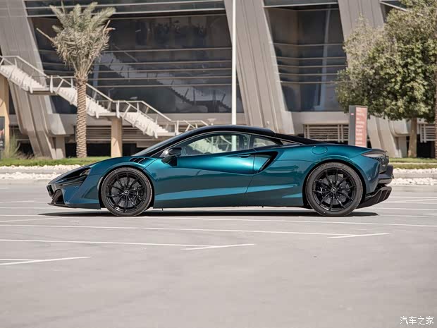 迈凯伦 Artura 2023款 3.0T Hybrid 标准型 迈凯伦 Artura 2023款 3.0T Hybrid 标准型