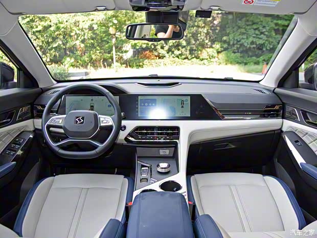 江汽集團(tuán) 思皓X8 PLUS 2022款 1.5TGDI DCT智尚版 6座