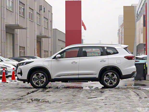 奇瑞汽車 瑞虎8 PRO新能源 2023款 DP-i 基本型