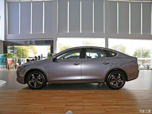 比亚迪 驱逐舰05 2022款 DM-i 101KM 旗舰型