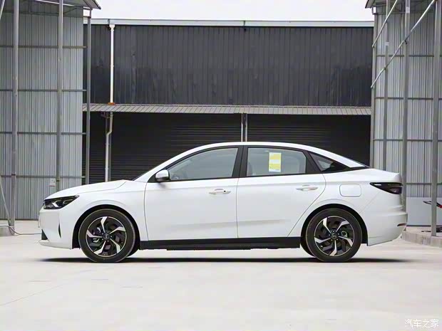 威马汽车 威马E.5 2022款 Pro 威马汽车 威马E.5 2022款 Pro