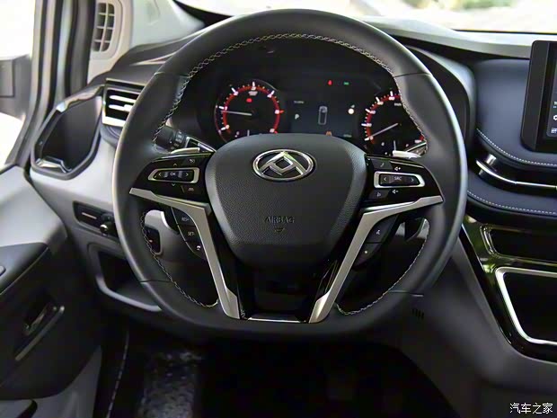 上汽大通 上汽大通MAXUS 新途V70 2023款 2.0T 精英版 自動(dòng)短軸低頂 5/6座