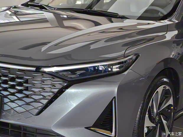 長(zhǎng)安汽車 銳程PLUS 2023款 1.5T DCT旗艦型