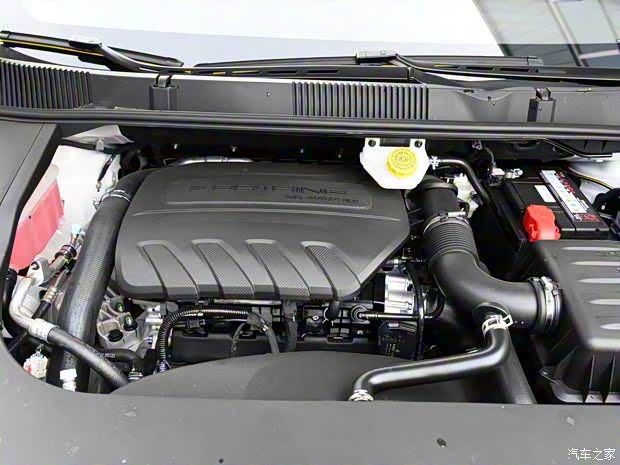 东风风行 风行·游艇 2022款 尊享型 东风风行 风行·游艇 2022款 尊享型