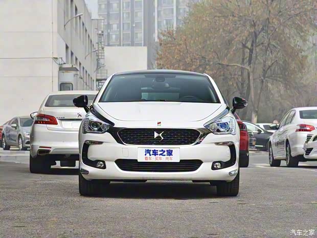 长安标致雪铁龙 DS 5 2018款 30THP P-Line运动型