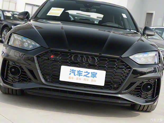 Audi Sport 奧迪RS 5 2023款 RS 5 2.9T Sportback 黑曜版