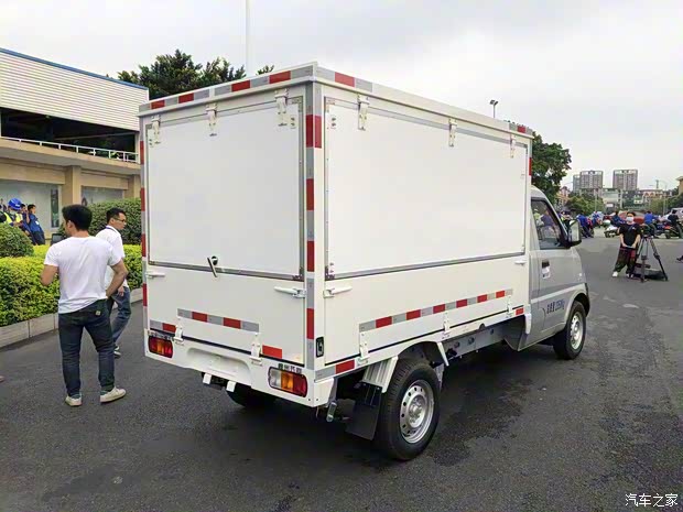 五菱工业 五菱荣光小卡翼开启 2020款 1.5L单排翼开启L3C