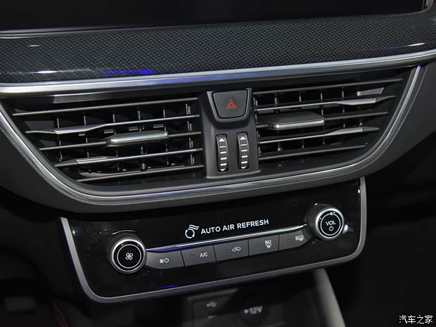 长安福特 福克斯 2021款 三厢 EcoBoost 180 自动ST Line