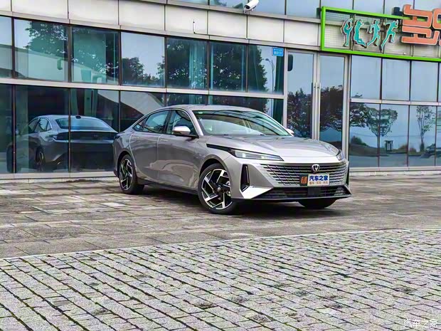 长安汽车 逸达 2023款 基本型 长安汽车 逸达 2023款 基本型