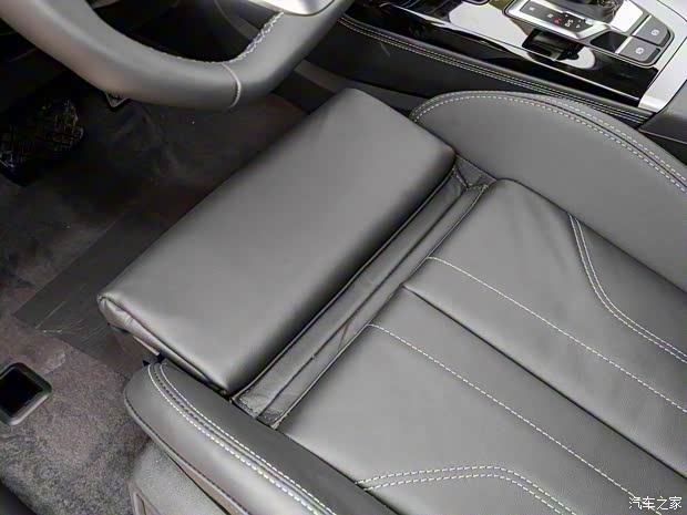 一汽奧迪 奧迪Q5L 2023款 40T 時(shí)尚動(dòng)感型