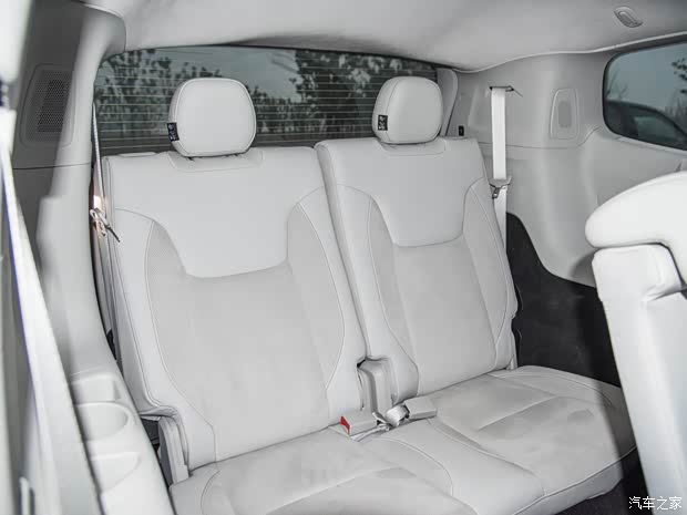 广汽菲克Jeep 大指挥官 2018款  2.0T 四驱御享版 国V