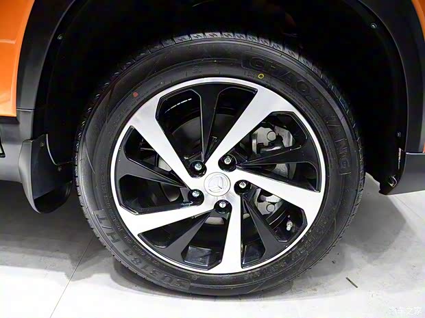 北汽銀翔 北汽幻速S3 2018款 S3X 高配