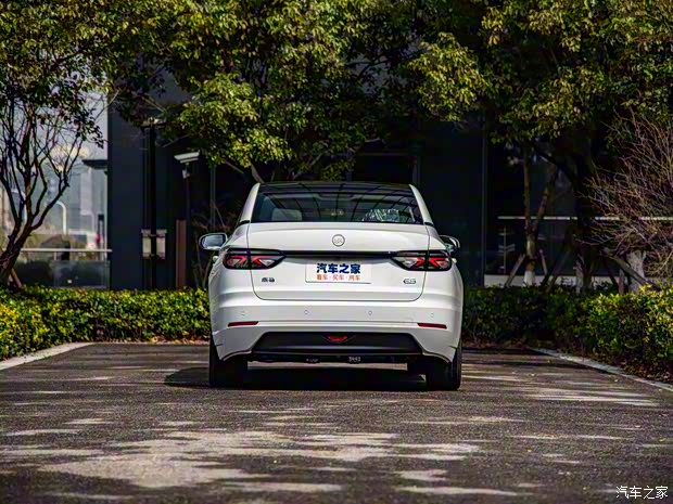 威馬汽車(chē) 威馬E.5 2022款 基本型