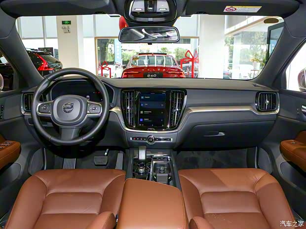 沃尔沃亚太 沃尔沃S60 2023款 B4 智逸豪华版 沃尔沃亚太 沃尔沃S60 2023款 B4 智逸豪华版