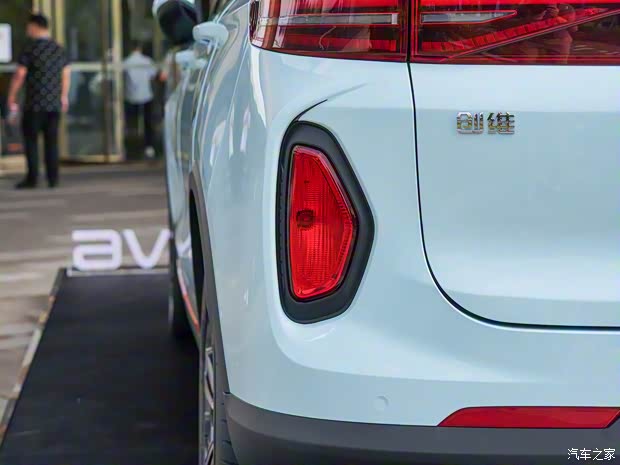 創(chuàng)維汽車 創(chuàng)維EV6 2022款 620 標(biāo)準(zhǔn)版