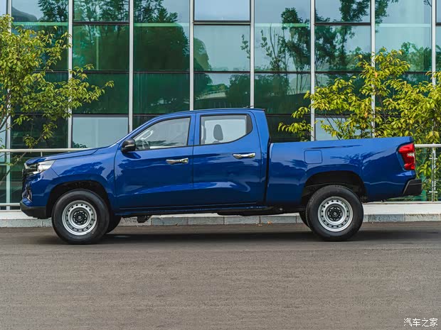 长安汽车 长安F70 2023款 蓝鲸版 2.0T汽油自动两驱创富型 长轴 长安汽车 长安F70 2023款 蓝鲸版 2.0T汽油自动两驱创富型 长轴