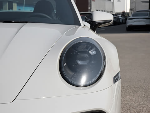 2022款 Turbo S 3.7T 2022款 Turbo S 3.7T