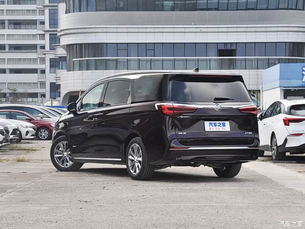 上汽通用别克 别克GL8 2023款 Avenir艾维亚 六座贤礼版 上汽通用别克 别克GL8 2023款 Avenir艾维亚 六座贤礼版