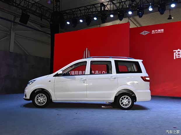 北汽瑞翔 博腾V1 2022款 1.5L乘用车舒适型R15C1