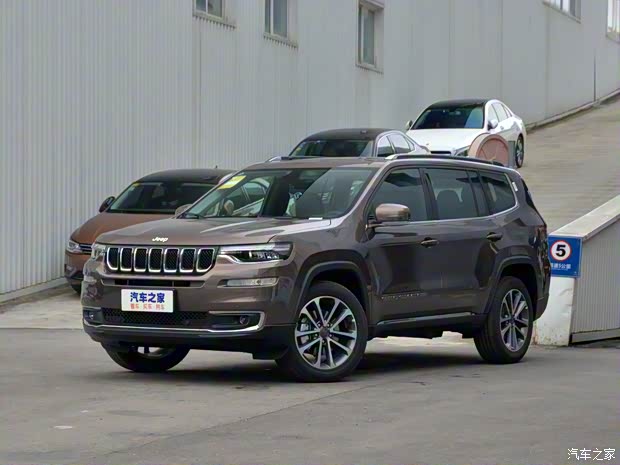 廣汽菲克Jeep 大指揮官 2018款 2.0T 四驅(qū)悅享版 國VI 廣汽菲克Jeep 大指揮官 2018款 2.0T 四驅(qū)悅享版 國VI