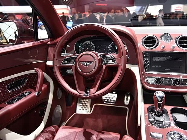 宾利 添越PHEV 2019款 3.0T PHEV 宾利 添越PHEV 2019款 3.0T PHEV