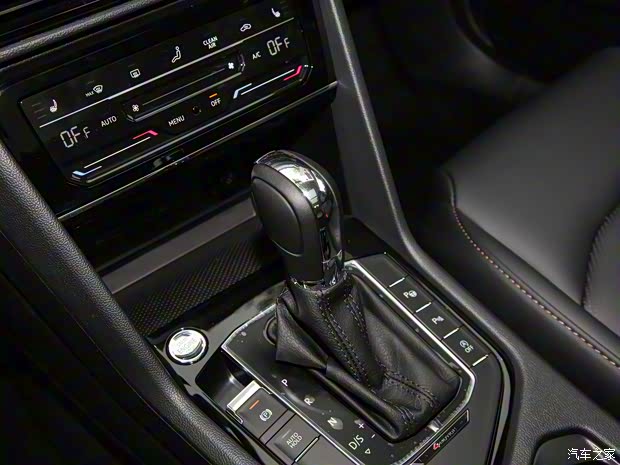 上汽大眾 途岳 2022款 330TSI 四驅(qū)旗艦版