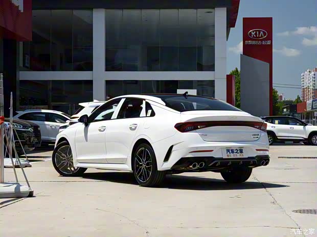 东风悦达起亚 K5凯酷 2021款 380T GT-Line 旗舰版 东风悦达起亚 K5凯酷 2021款 380T GT-Line 旗舰版