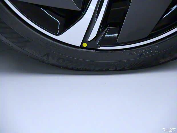 腾势汽车 腾势N7 2023款 基本型